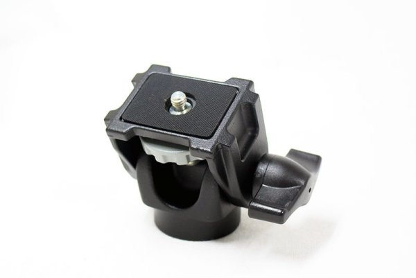 画像1: マンフロット雲台　中古品 (1)